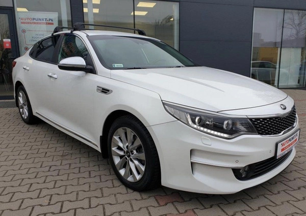 Kia Optima cena 66900 przebieg: 131719, rok produkcji 2016 z Warszawa małe 379